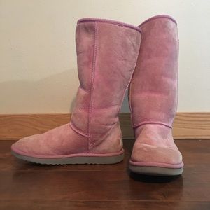 Tall pink Ugg’s